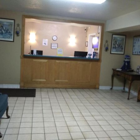 Bestway Inn - マディソン エクステリア 写真