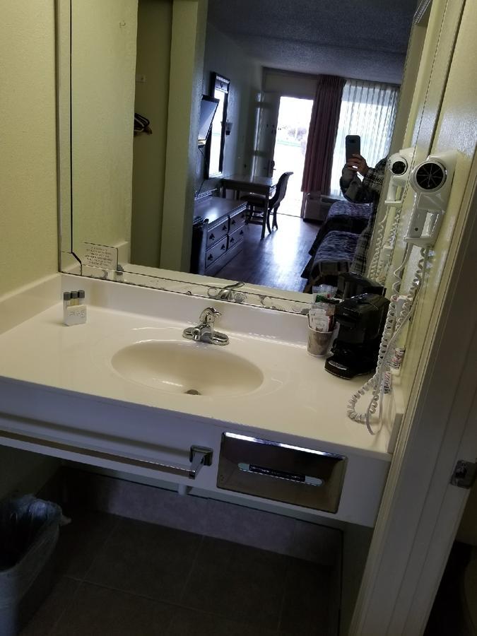 Bestway Inn - マディソン エクステリア 写真